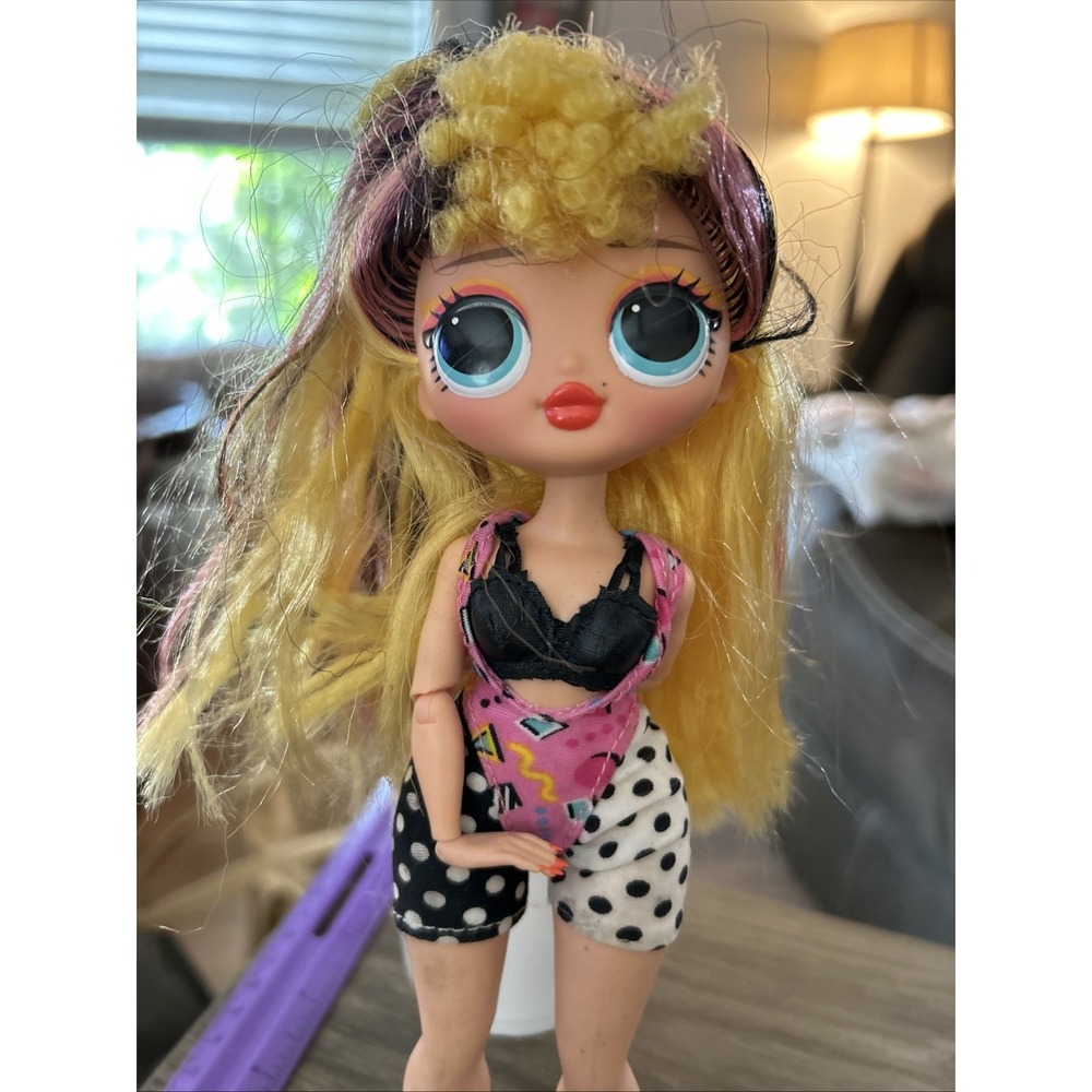 LOL Surprise OMG Remix Pop B.B. Fashion Doll Mga Entertainment Doll